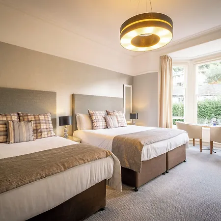 Townhouse 4*