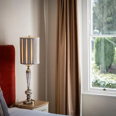 Pensionat Townhouse 4*