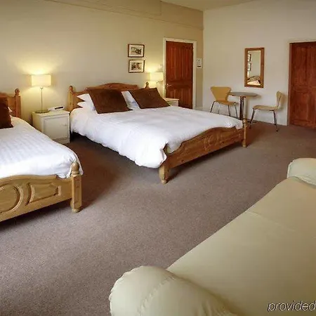 Hotel Lakes