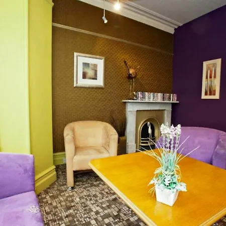 Townhouse بيت ضيافة 4*