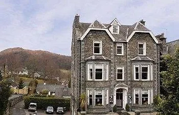 Lakes Hotel 3*