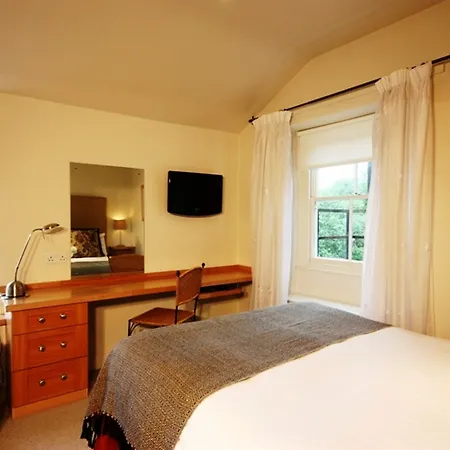 Hotel Lakes